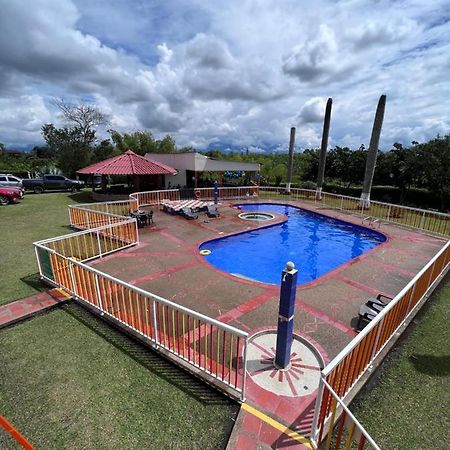 Alojamiento Campestre Hawaii Montenegro Exterior foto