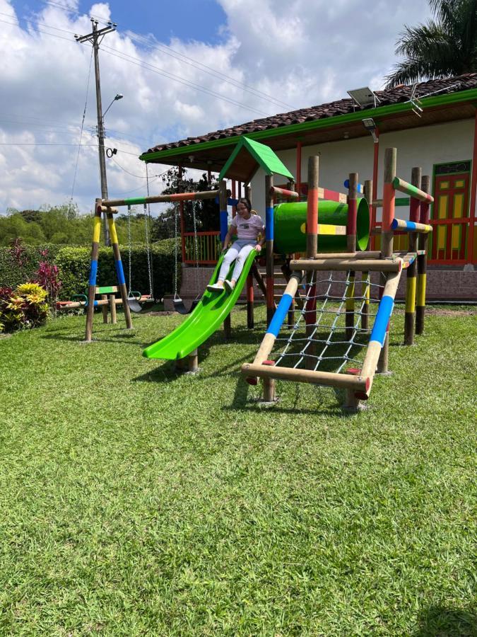 Alojamiento Campestre Hawaii Montenegro Exterior foto