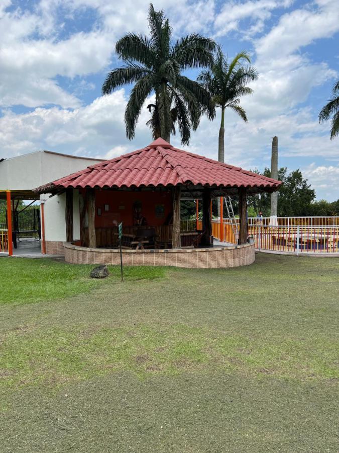 Alojamiento Campestre Hawaii Montenegro Exterior foto