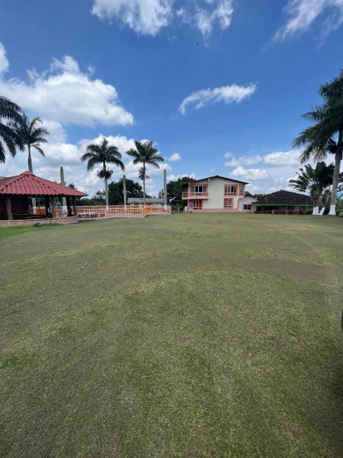 Alojamiento Campestre Hawaii Montenegro Exterior foto